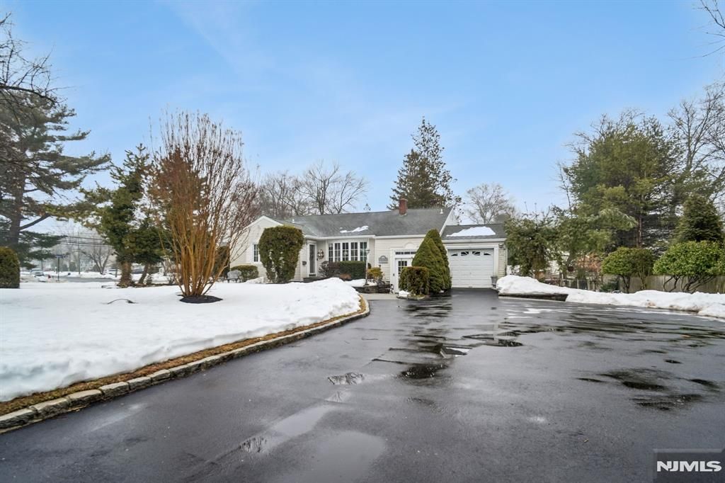 Photo of 199 Honeysuckle Drive, Twp of Washington, NJ 07676 (MLS # 26005342)