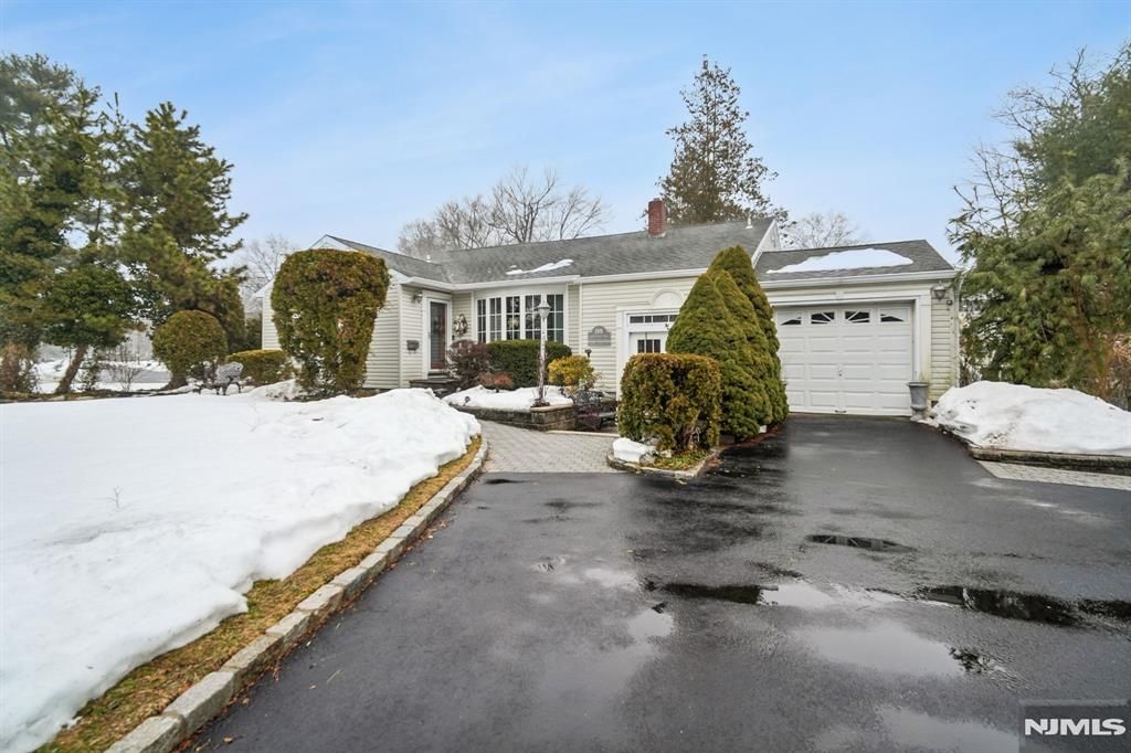 Photo of 199 Honeysuckle Drive, Twp of Washington, NJ 07676 (MLS # 26005342)