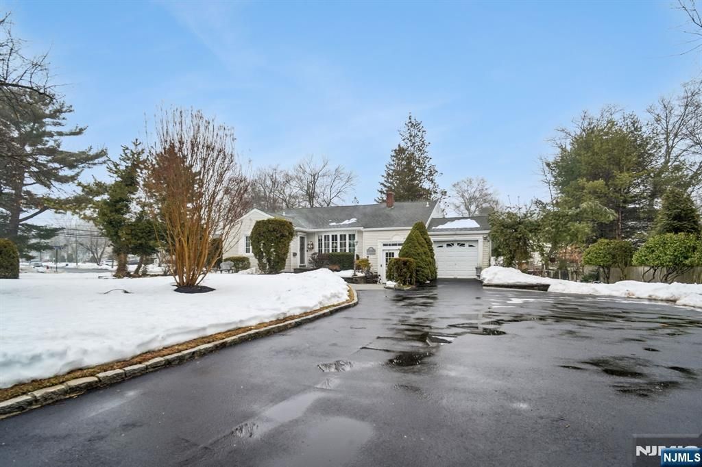 Photo of 199 Honeysuckle Drive, Twp of Washington, NJ 07676 (MLS # 26005342)