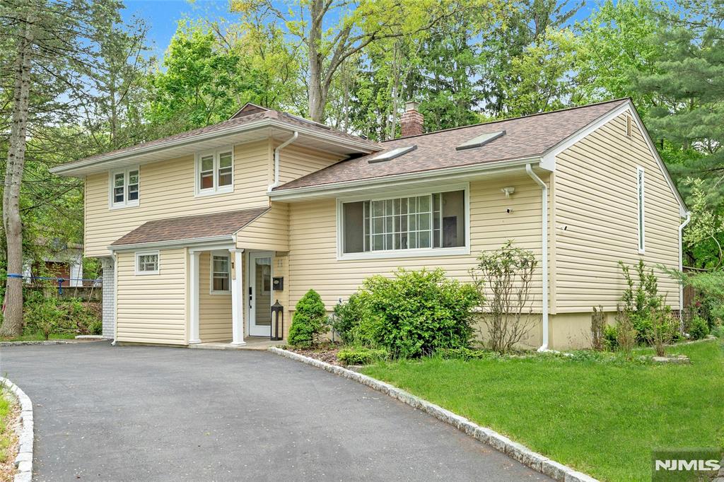 11 Meadow Street