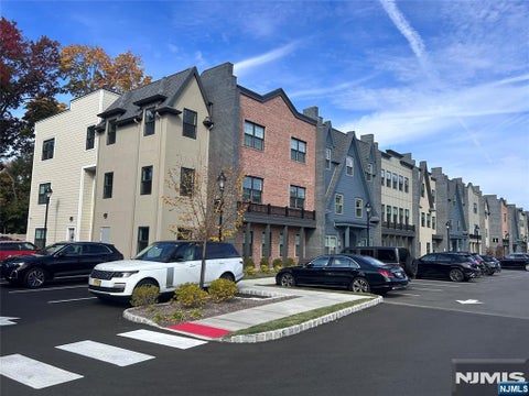 Photo of 175 Rock RD #2207, Glen Rock, NJ 07452 (MLS # 26041005)