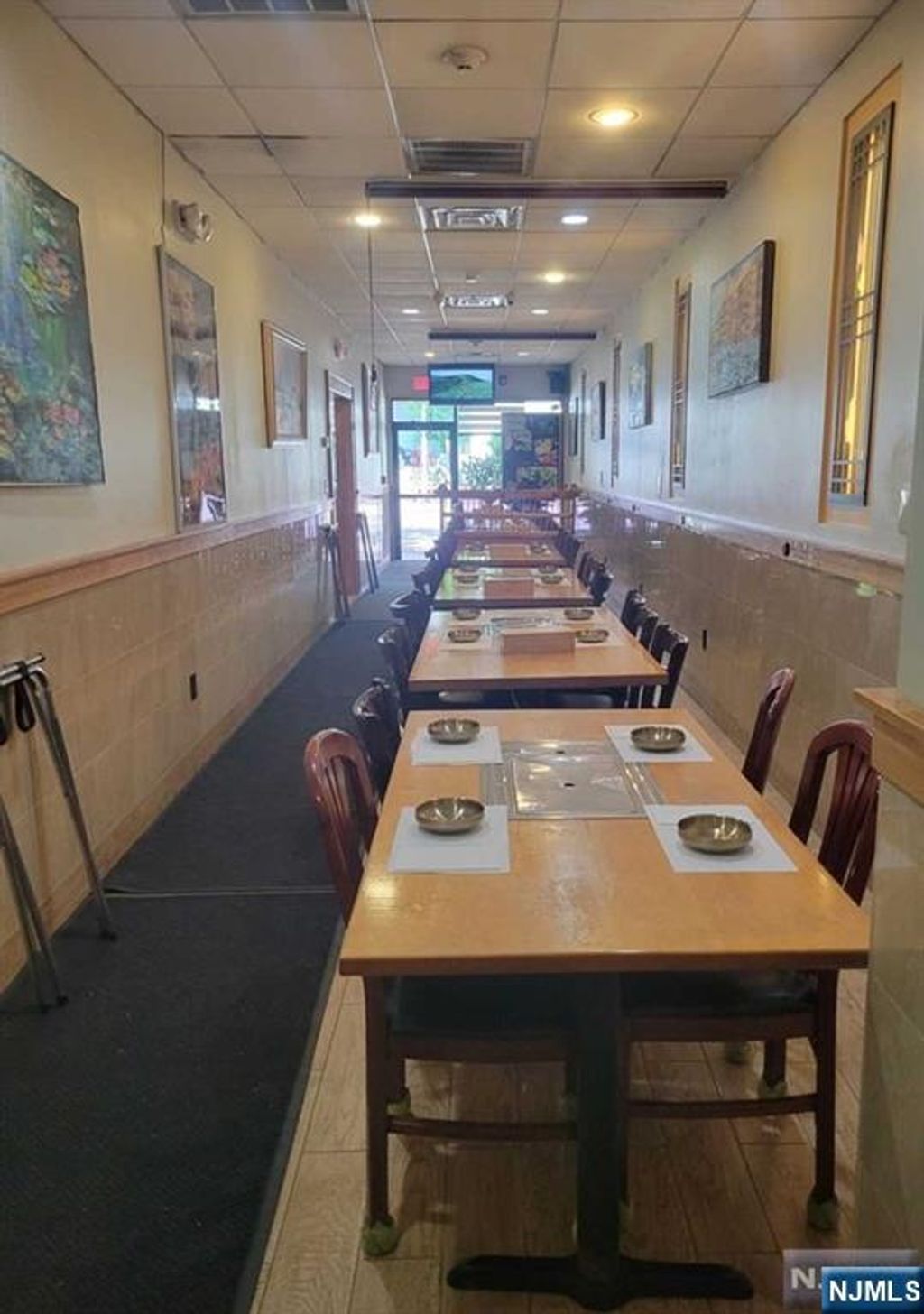 Photo of 450 Broad Avenue, Leonia, NJ 07605 (MLS # 25037608)