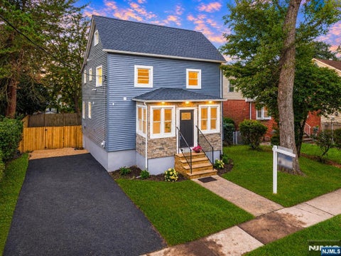 Photo of 152 Washington Place, Teaneck, NJ 07666 (MLS # 26033298)