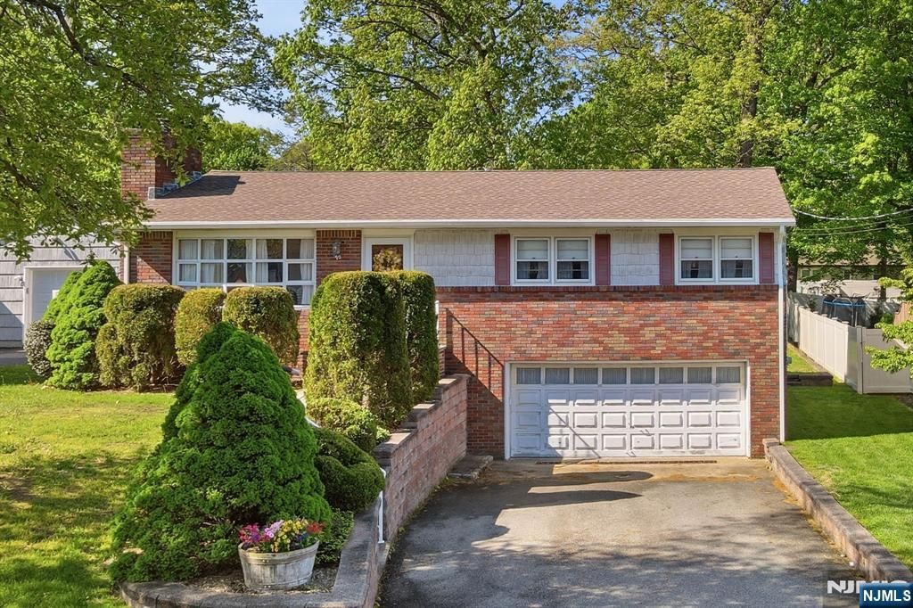 Photo of 90 McNomee Street, Oakland, NJ 07436 (MLS # 26016843)