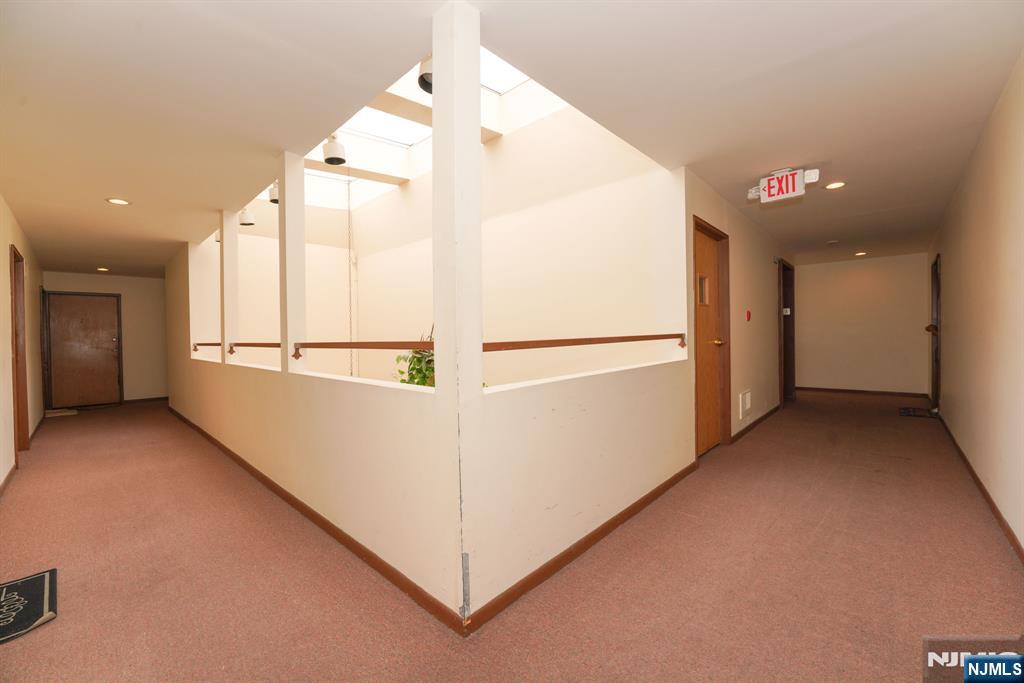 8841 Kennedy 19