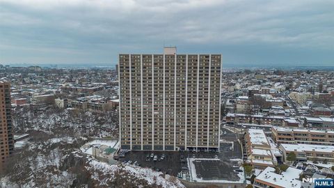 250 Gorge Road 8J Cliffside Park NJ 07010