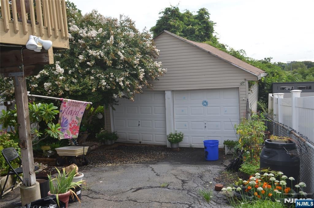 128 Hillside Terrace