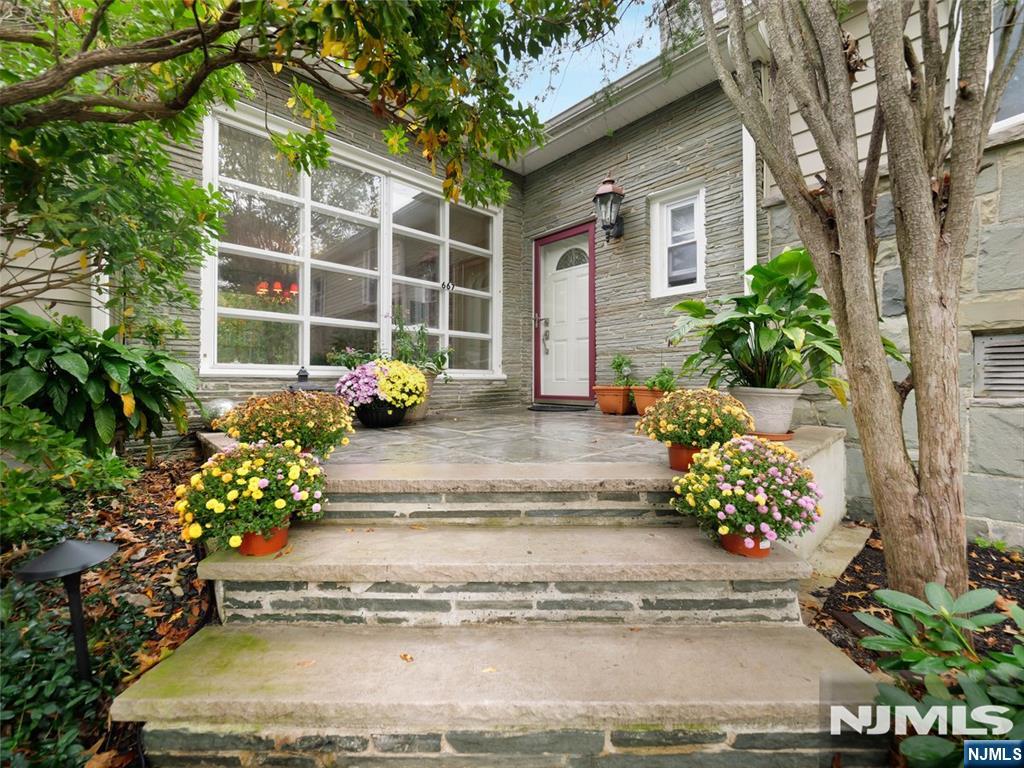 667 Brentwood Drive