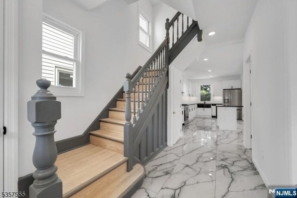 Photo of 32 Palm Street, Newark, NJ 07106 (MLS # 25037975)