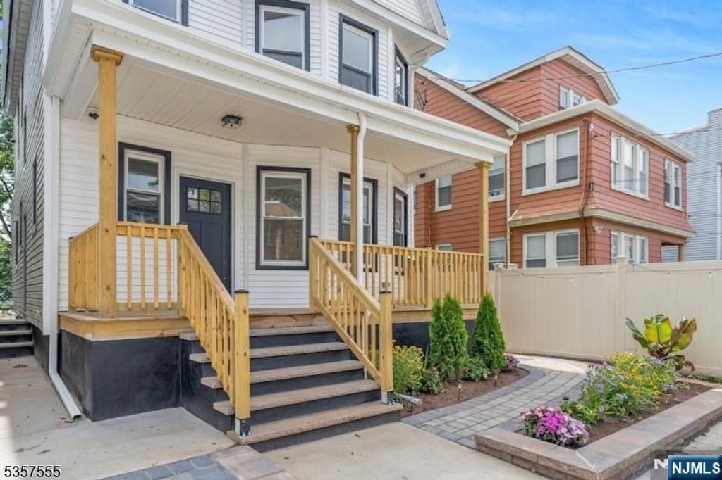 Photo of 32 Palm Street, Newark, NJ 07106 (MLS # 25037975)