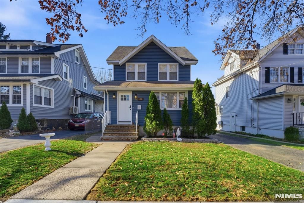 Photo of 178 Cypress Avenue, Bogota, NJ 07603 (MLS # 26008050)