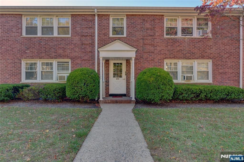 Photo of 255 Bogert Rd #2A, River Edge, NJ 07661 (MLS # 25037305)