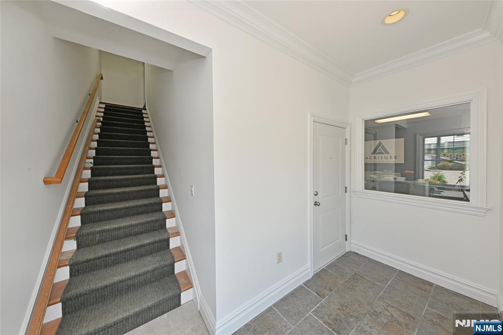 59 Lincoln Avenue