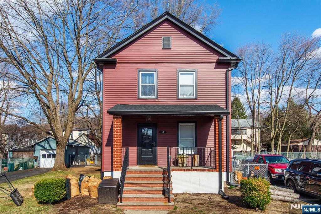 13 Franklin Place