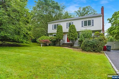 111 Hillsdale Avenue Hillsdale NJ 07642