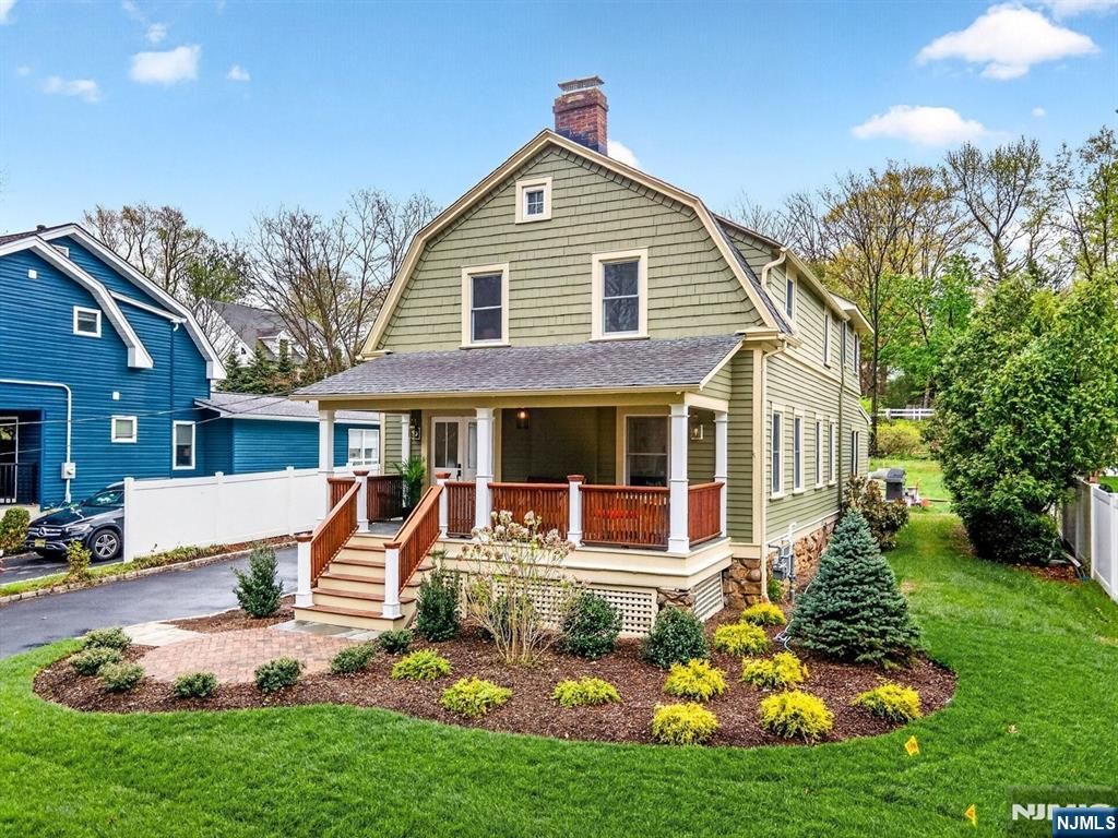 Photo of 34 Buttonwood Road, Essex Fells, NJ 07021 (MLS # 26013788)