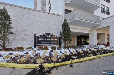 Photo of 1600 Center Ave #12F, Fort Lee, NJ 07024 (MLS # 26005410)