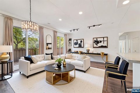 1077 River Road TH9 Edgewater NJ 07020