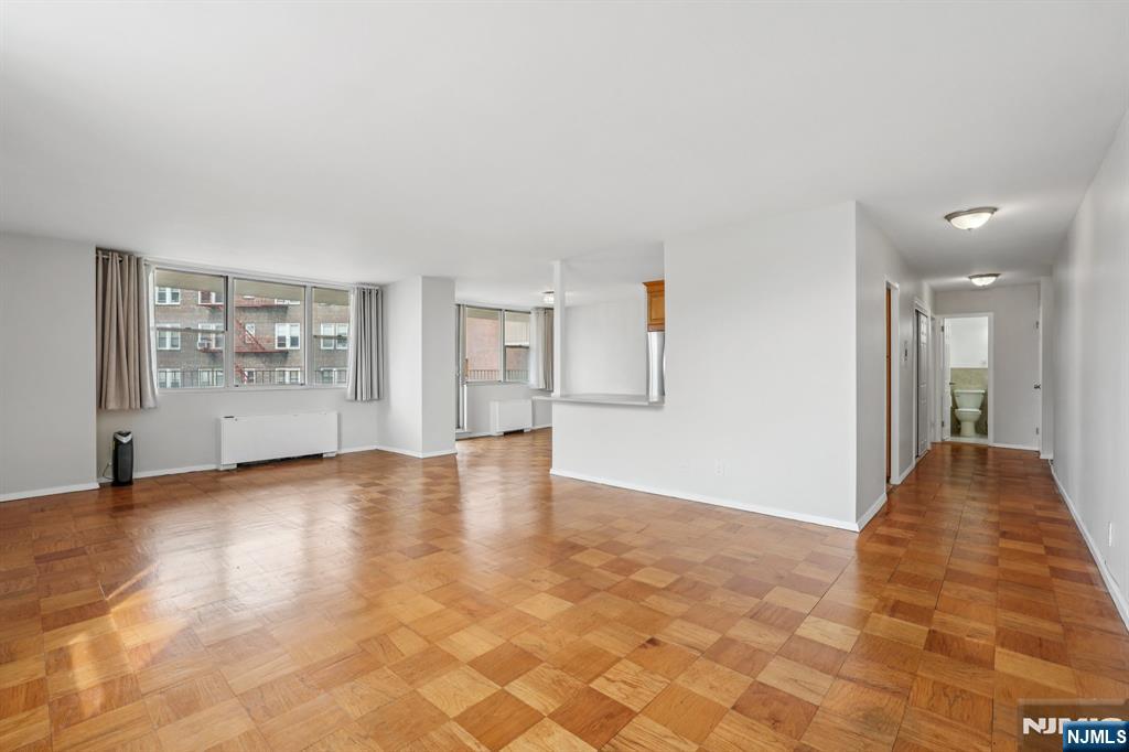 6040 Boulevard East H-3