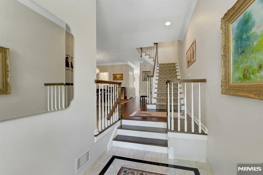 143 Stonegate Trail 44