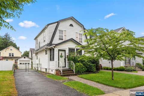 Photo of 12 Holland AVE, Demarest, NJ 07627 (MLS # 26029329)