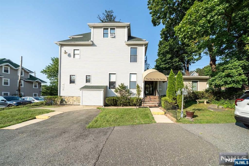 62 Chestnut Street 4A