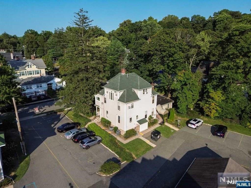 62 Chestnut Street 4A
