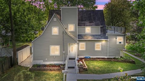 Photo of 234 Liberty Road, Teaneck, NJ 07666 (MLS # 25035634)