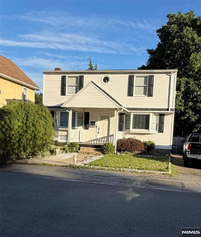 Photo of 135 1st St, Mahwah, NJ 07430 (MLS # 26022103)