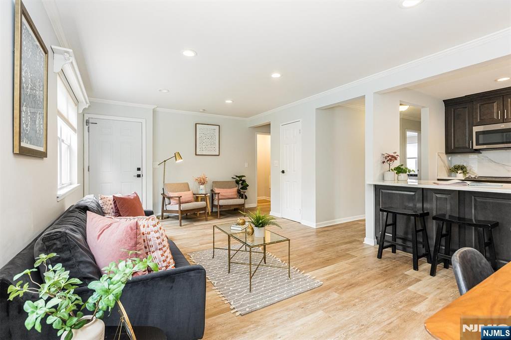 7 Van Vleck Street C0009