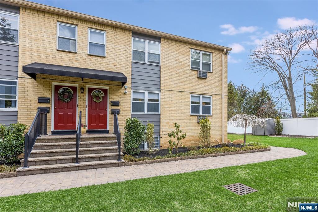 7 Van Vleck Street C0009