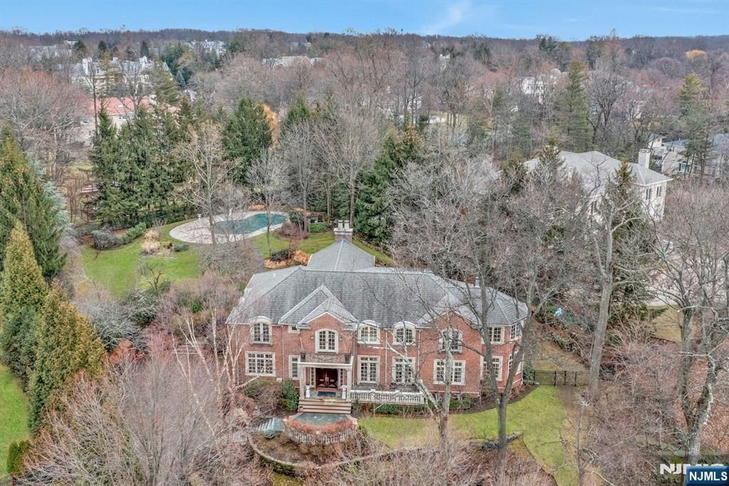 Photo of 125 Jackson Drive, Cresskill, NJ 07626 (MLS # 26001348)