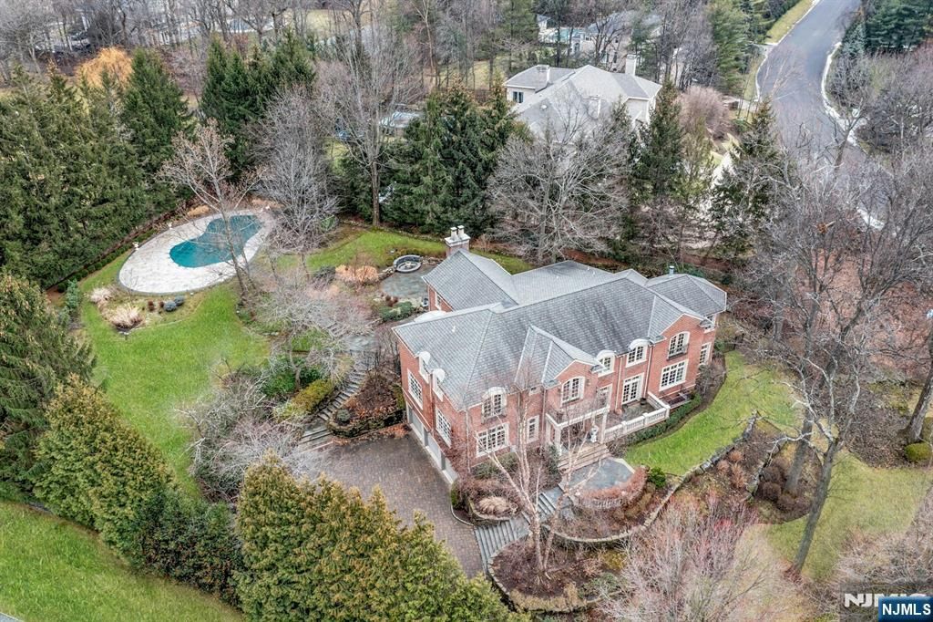 Photo of 125 Jackson Drive, Cresskill, NJ 07626 (MLS # 26001348)