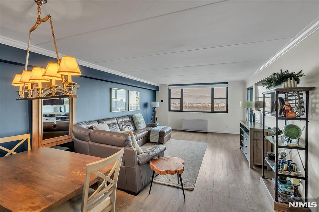 Photo of 250 Gorge Rd #21B, Cliffside Park, NJ 07010 (MLS # 26008842)