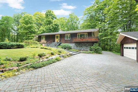 Photo of 235 Brook Valley Road, Montville Township, NJ 07082 (MLS # 26018802)