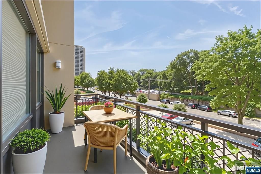 Photo of 4 Horizon Rd #416, Fort Lee, NJ 07024 (MLS # 25033712)