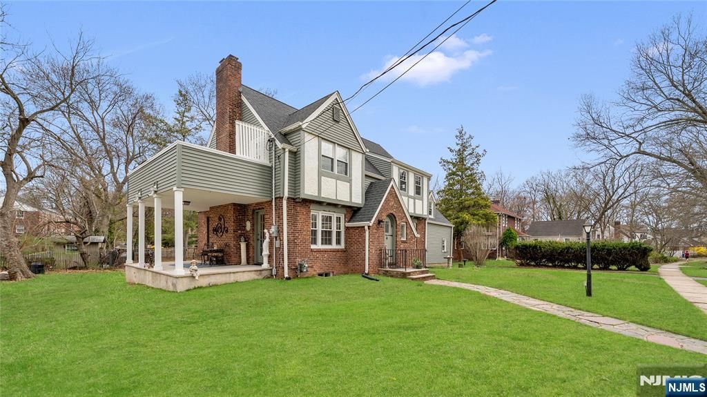 Photo of 157 Glenbrook Parkway, Englewood, NJ 07631 (MLS # 26009728)