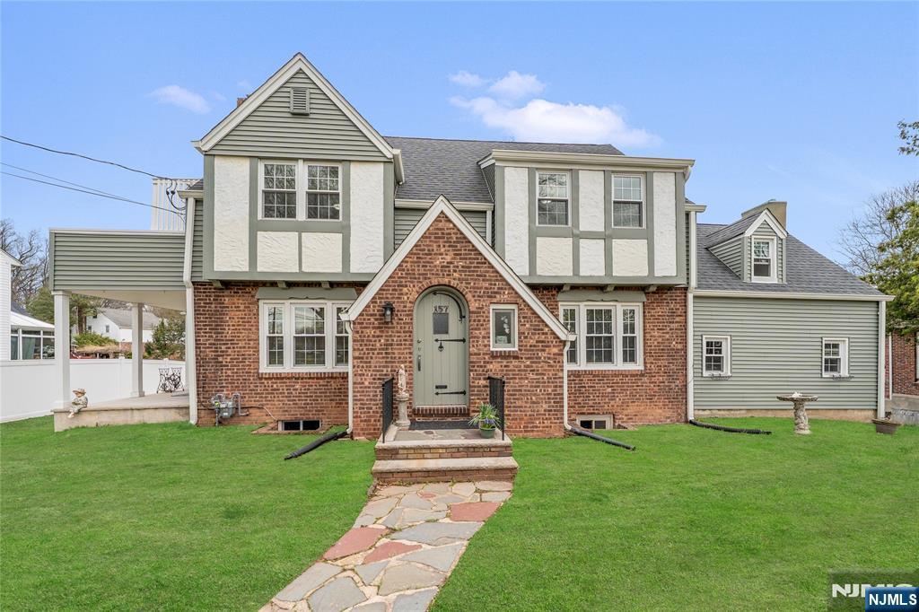 157 Glenbrook Parkway