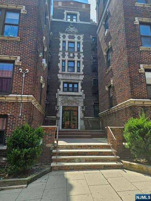 Photo of 26 Spring Dell #6A, Rutherford, NJ 07070 (MLS # 26029924)