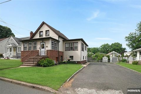Photo of 22 Passaic Avenue, Hasbrouck Heights, NJ 07604 (MLS # 26021836)