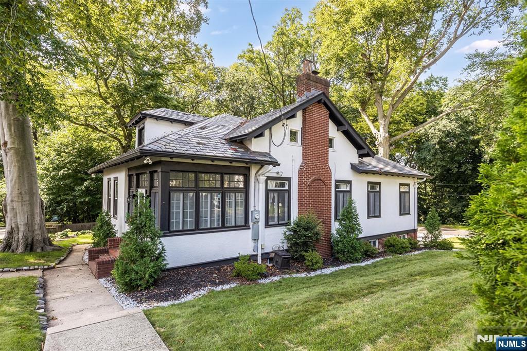 37 Forest Drive