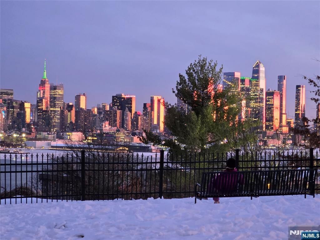 Photo of 6600 Boulevard East #11K, West New York, NJ 07093 (MLS # 26003472)