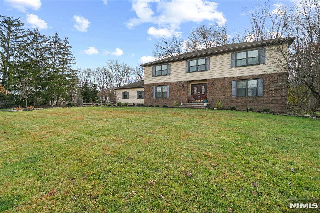 72 Higgins Place