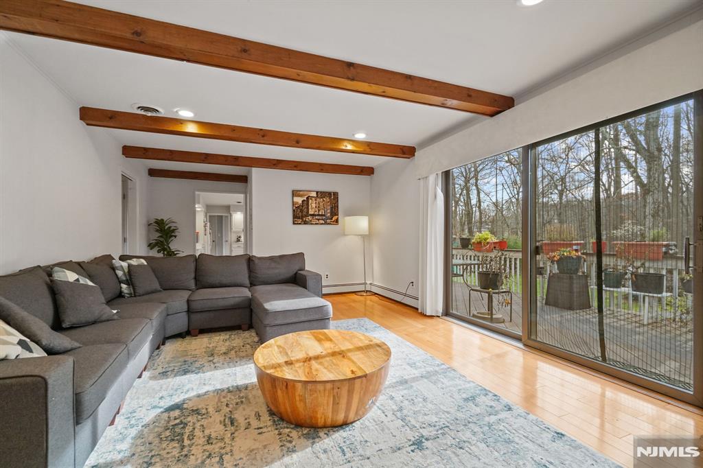 72 Higgins Place
