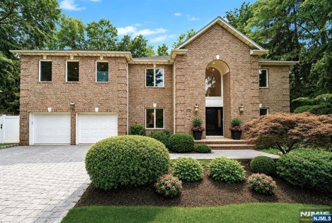 Photo of 49 Alpine Drive, Closter, NJ 07624 (MLS # 26027682)