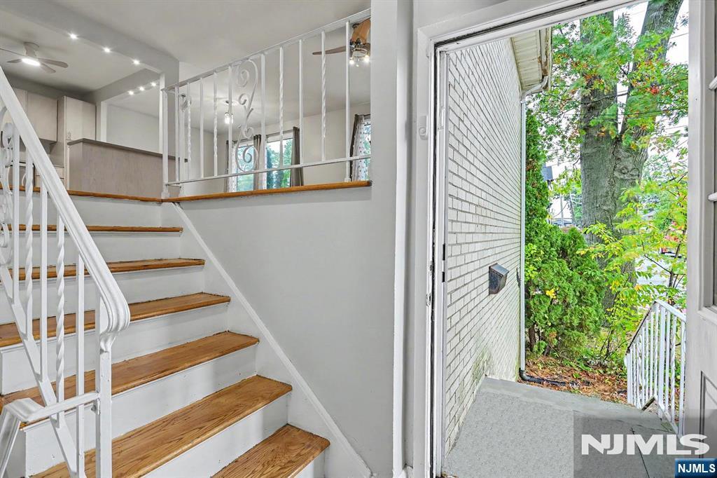 1038 Kingsland Lane