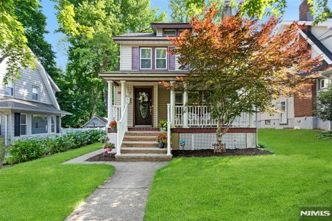 Photo of 181 Selvage Avenue, Teaneck, NJ 07666 (MLS # 26021344)