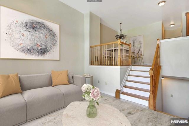 268 Roslyn 268, West New York, New Jersey - 2 Bedrooms  
2 Bathrooms  
9 Rooms - 