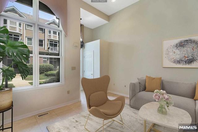 268 Roslyn Court 268