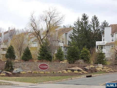 Photo of 8 Markham Cir, Englewood, NJ 07631 (MLS # 26010554)